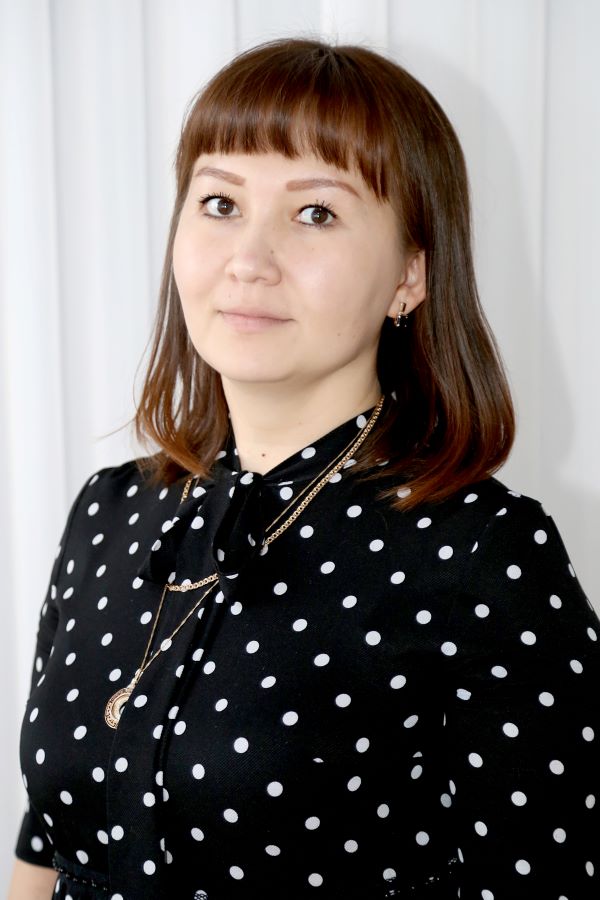 Воспитатель Попова Юлия Гилмановна.