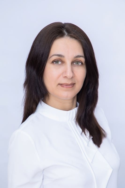 Старший воспитатель Рашидова Мияфат Надировна.